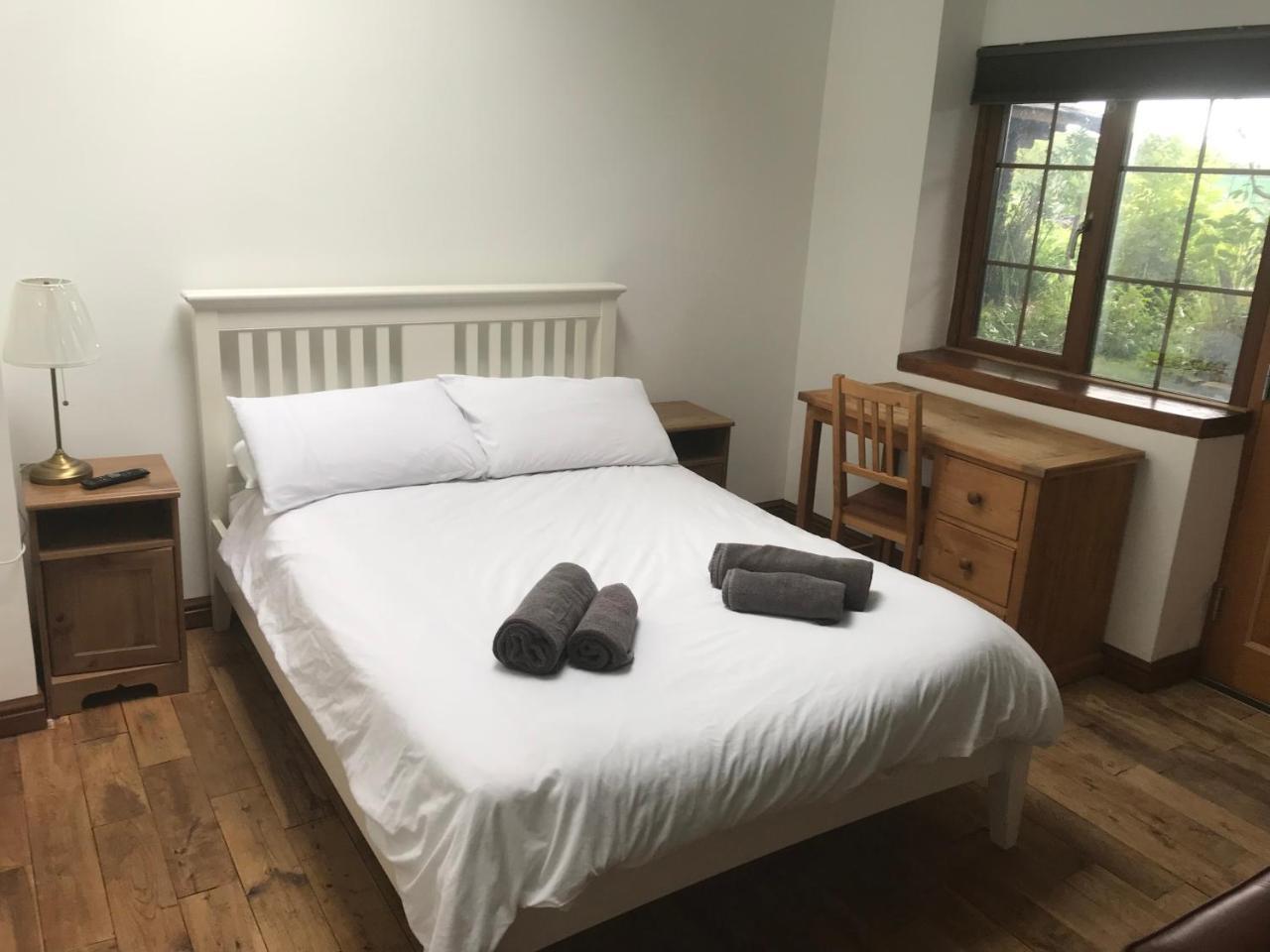 Bridge Farm Guesthouse Rooms Dundry Exterior foto